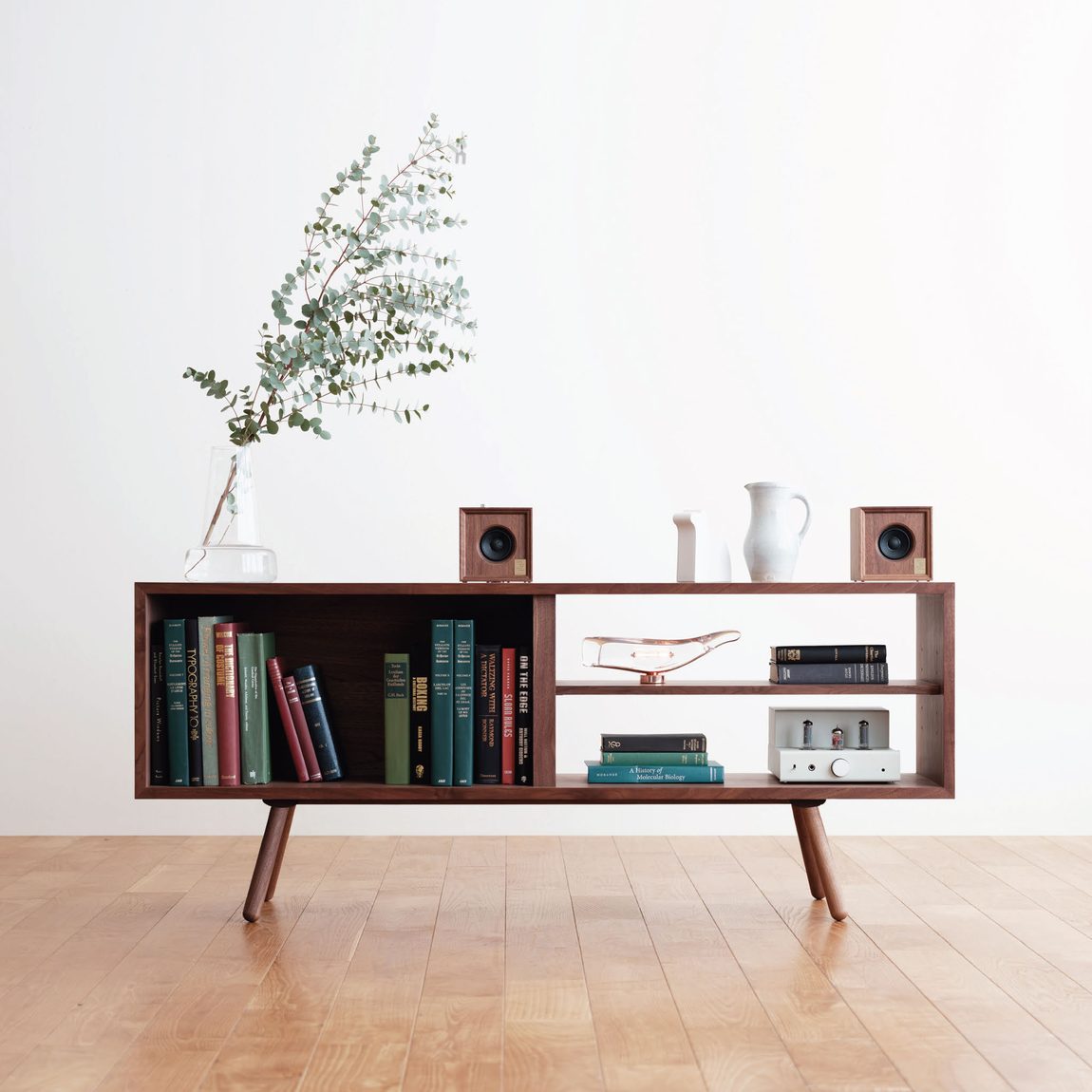 ES Box 142 / walnut