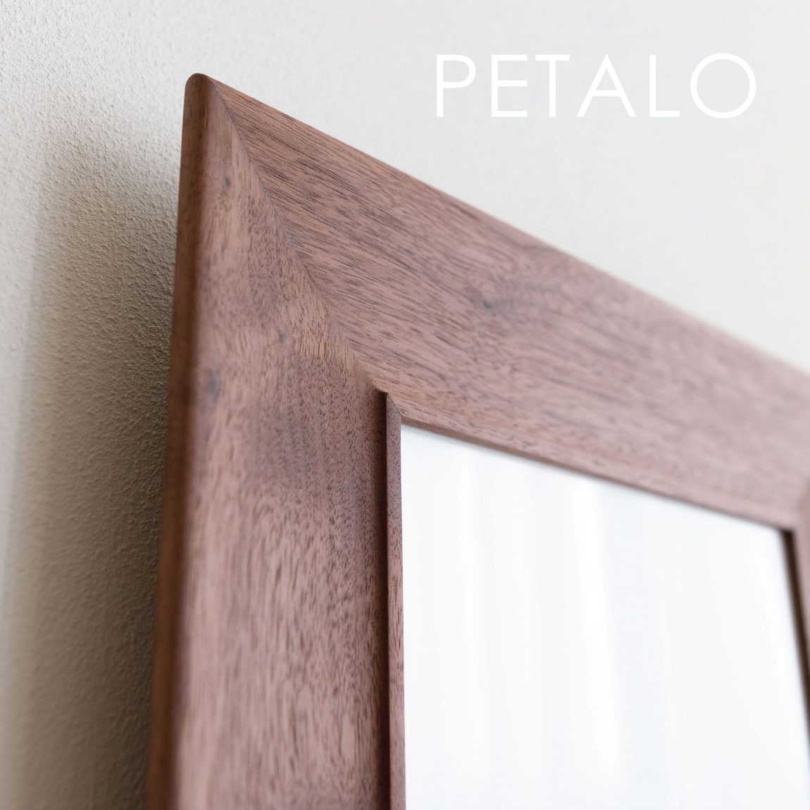 PETALO A5 walnut